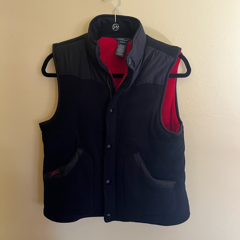 Polo by Ralph Lauren Boys Black and Red Vest size Large 14-16